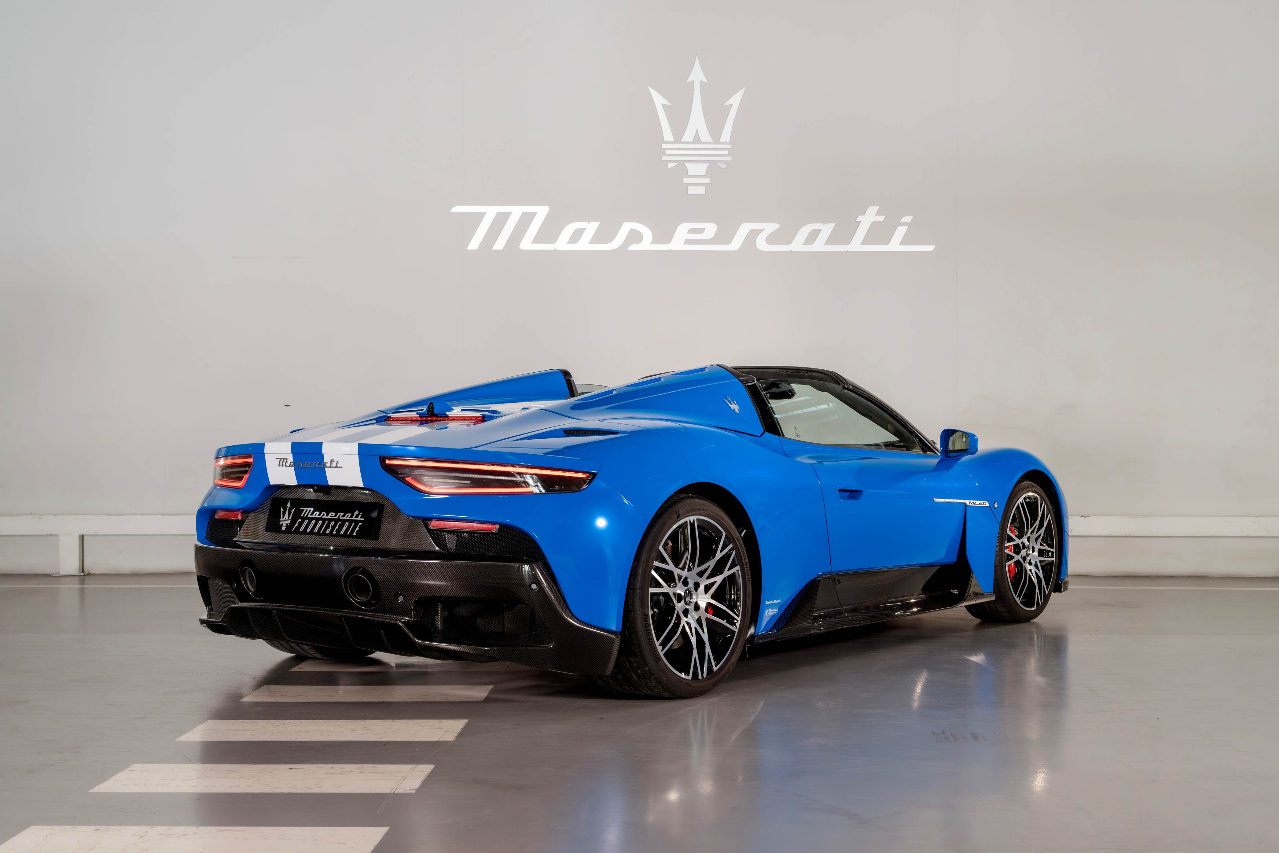 02_三叉戟品牌为玛莎拉蒂家族倾情打造MC20 Maserati per Maserati定制超跑